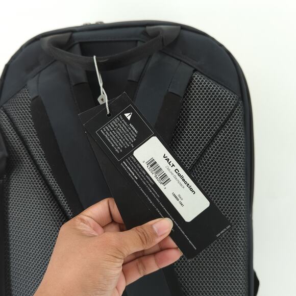 Samsonite Valt Collection Deluxe Backpack Black 120800-1041 RARE NEW FLAW - Picture 7 of 11